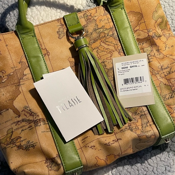 Brand new authentic ALVIERO MARTINI two way hand bag crossbody bag - Picture 6 of 14